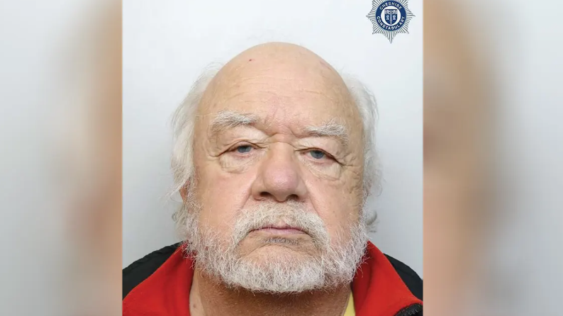 Steven Huxley Ellesmere Port Paedophile
